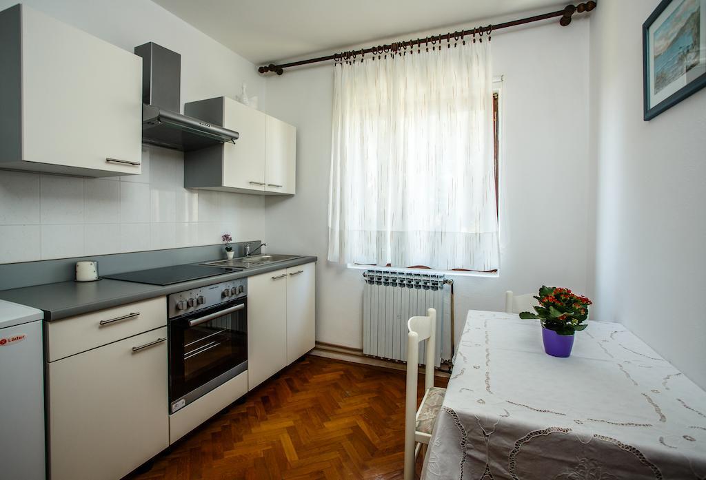 Apartments D クルク 部屋 写真
